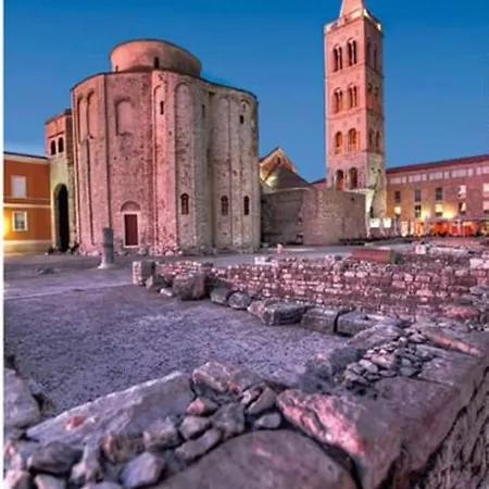 Rade Luxury 아파트 *