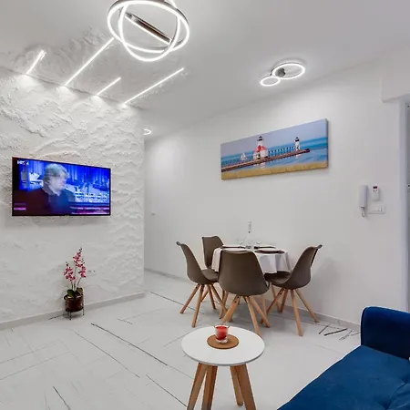 Rade Luxury 아파트 *