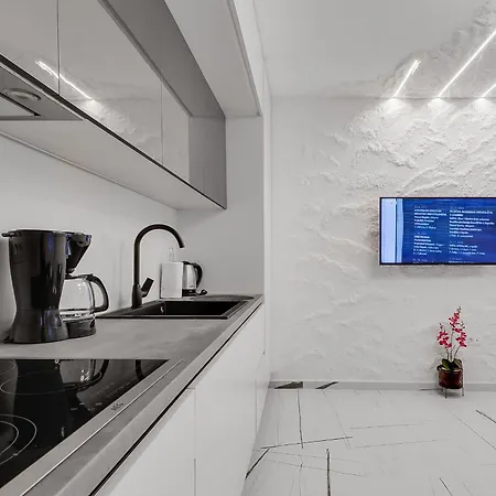 Rade Luxury 아파트